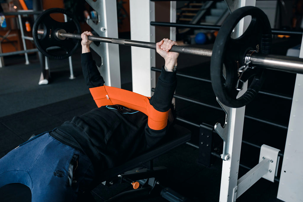 Slingshot benchpress