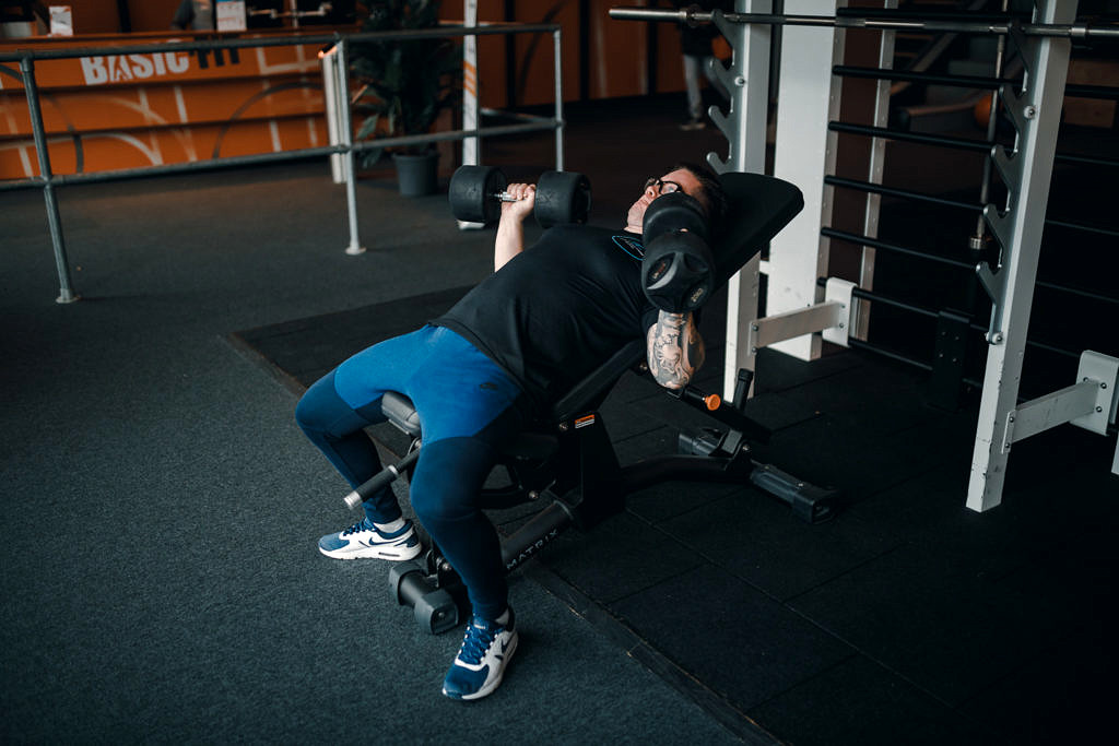 Incline dumbbell press