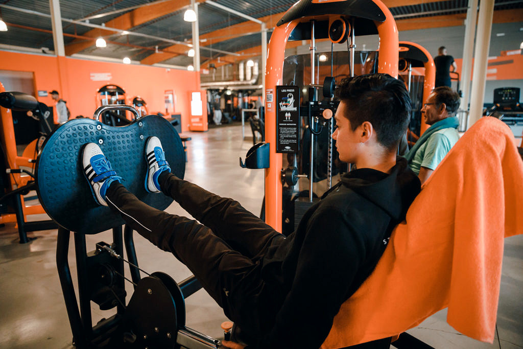 Machine leg press Strength Transforming Center