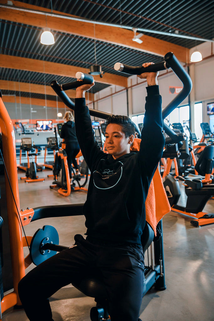 Machine shoulder press eind