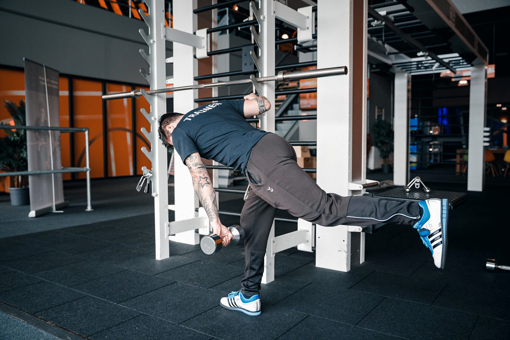 Single leg RDL