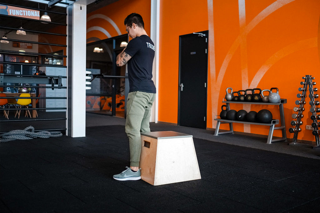 Box squat